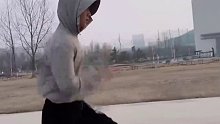 白敬亭為什么這么白，防曬還得跟著他學(xué)