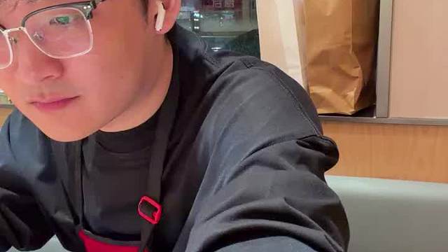 棟哥工資發(fā)蛋遭調(diào)侃