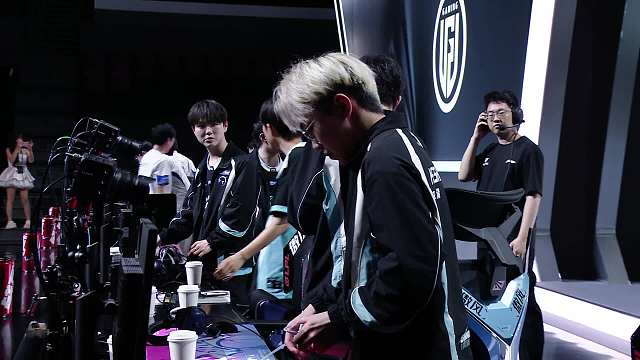 LGD以3比2擊敗TT晉級