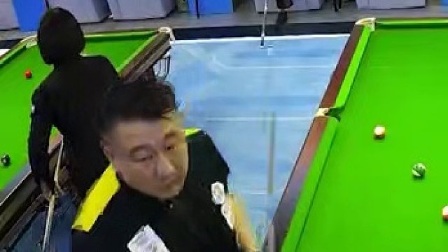 對(duì)手越漂亮佟璐越來(lái)勁?比賽簡(jiǎn)直秀翻了天，驚艷操作層出不窮