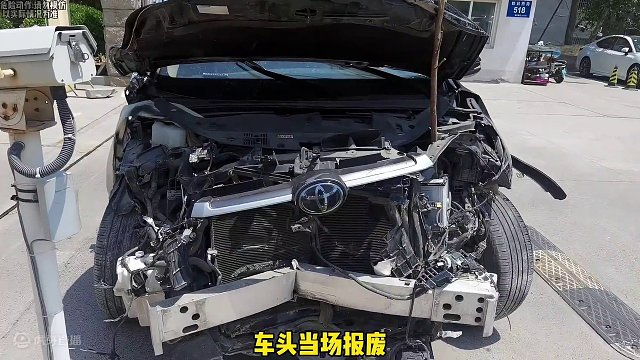 車都撞報廢了，為什么安全氣囊還是沒有彈出…#豐田 #汽車 #安全氣囊