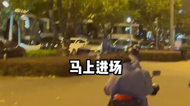 深度“參與”鳳凰傳奇演唱會福州站，現(xiàn)在就是嗓子有點(diǎn)啞，12.15號的評論區(qū)讓我看看有沒有同場的
#鳳