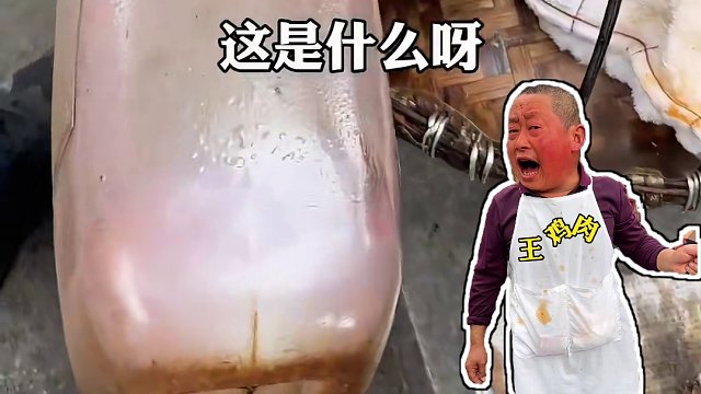 成都街頭王雞肉挑著一百多斤的扁擔(dān)，一賣(mài)就是34年！