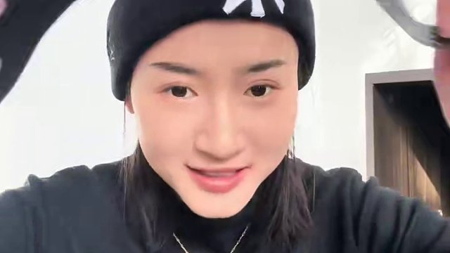 “看看不同跑鞋的碳板，競速鞋，訓(xùn)練鞋，小小設(shè)計拿捏人心”#派燃燒碳板競速鞋 #碳板跑鞋#太真實了 #