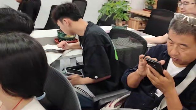 流量為王時(shí)代，你的獲客“外掛”來了！
以前做線上獲客：