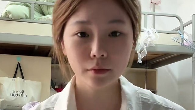 兩天加起來(lái)只睡了倆小時(shí)，兩天加起來(lái)卻走了兩萬(wàn)步，哇塞我好牛#vlog日常 #女大學(xué)生日常vlog #