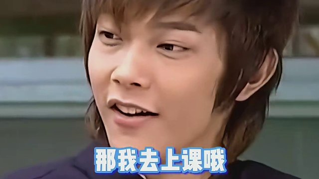 原來小孩子還有兩幅面孔啊~