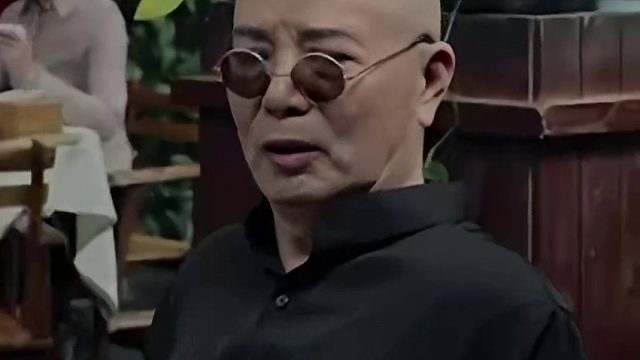 客人嫌宮保雞丁不正宗，老爺子親自下廚，做出來大廚都饞壞了！
