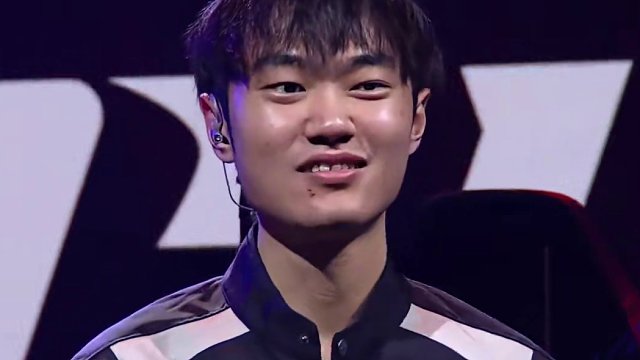Knight：最想交手Faker，因?yàn)樯洗屋斀o了他 #BLG戰(zhàn)勝G2  #2025MSI