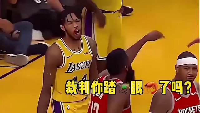 英格拉姆在干架這方面，比快攻還積極