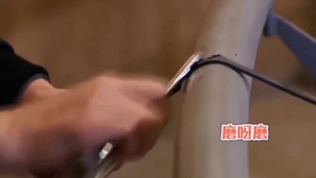 導演組敲了二十分鐘的冰  孫紅雷兩分鐘就搞定了