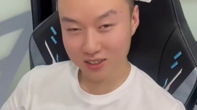 恭喜EP挺進(jìn)傳奇杯線下決賽 CFS真得上果子吧，F(xiàn)Irst帶隊(duì)回到了家鄉(xiāng)！無需再證明自己！#2025