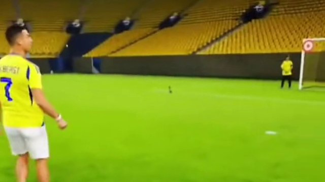 C羅故意射偏成全粉絲#足球