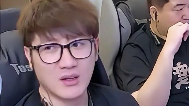 AG異域全員發(fā)力速通EDG，宋皇感嘆AG進(jìn)攻完全是摧枯拉朽