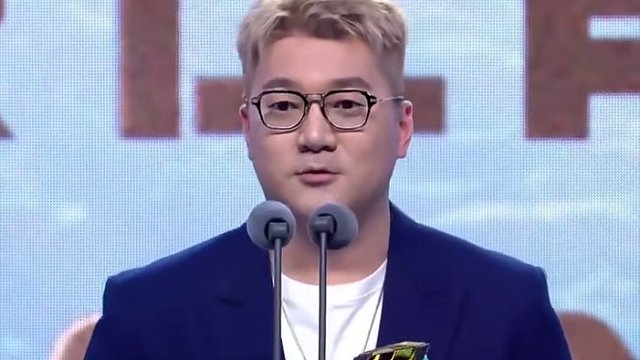 2025李寧年度最佳新秀Parukia、年度最佳青訓(xùn)教練李杰 #2025LPL全明星  #2025L