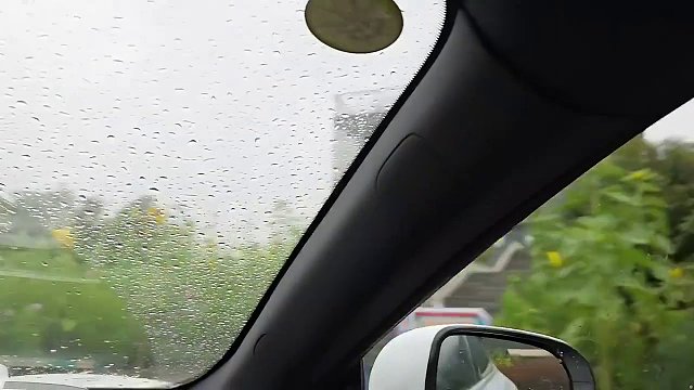 雨中駕車抵達(dá)天空之廊景點(diǎn)