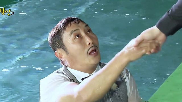 奇葩综艺之这个男人生活在水下，韩国嘴硬大叔又整活