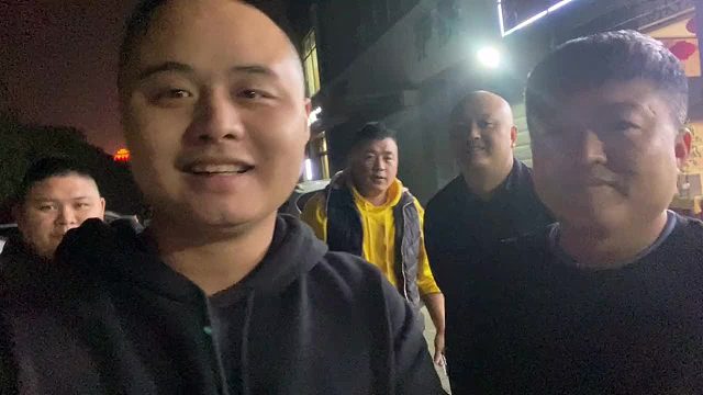 肉夾饃為什么叫做肉夾饃，而不是饃夾肉？