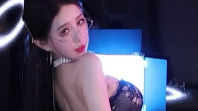 【正恒YJ-VIKI【湞】】認(rèn)真上課哦~