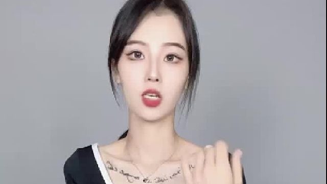 我在你看不到的天空，許下你聽不到的承諾