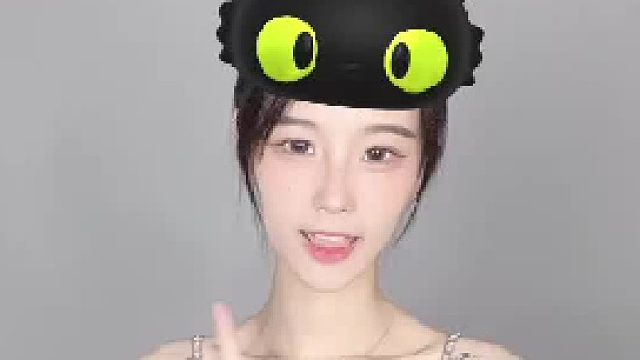 別讓別人怎么看綁架你的幸福