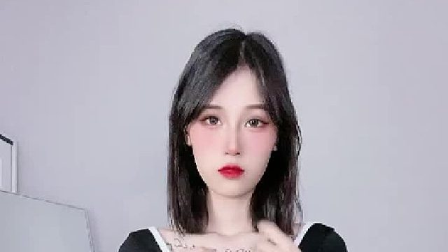 那些我們所堅信過的諾言，最終還是成了一記耳光，啪的一聲扇在了自己臉上