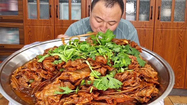 雞冠油像我這樣做，簡直太好吃啦，能炫三碗大米飯，嘎嘎香。