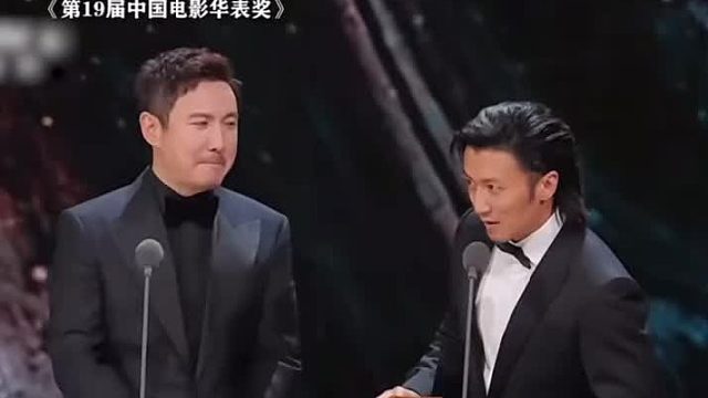 誰(shuí)去救救謝霆鋒吧，感覺(jué)他是真沒(méi)招了