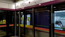 广州地铁6号线L6型增购车如意坊站出站