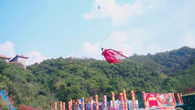 汉服飞天，高空滑索，观音山承包你整个夏天的欢乐