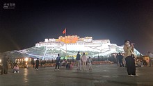 布达拉宫的夜