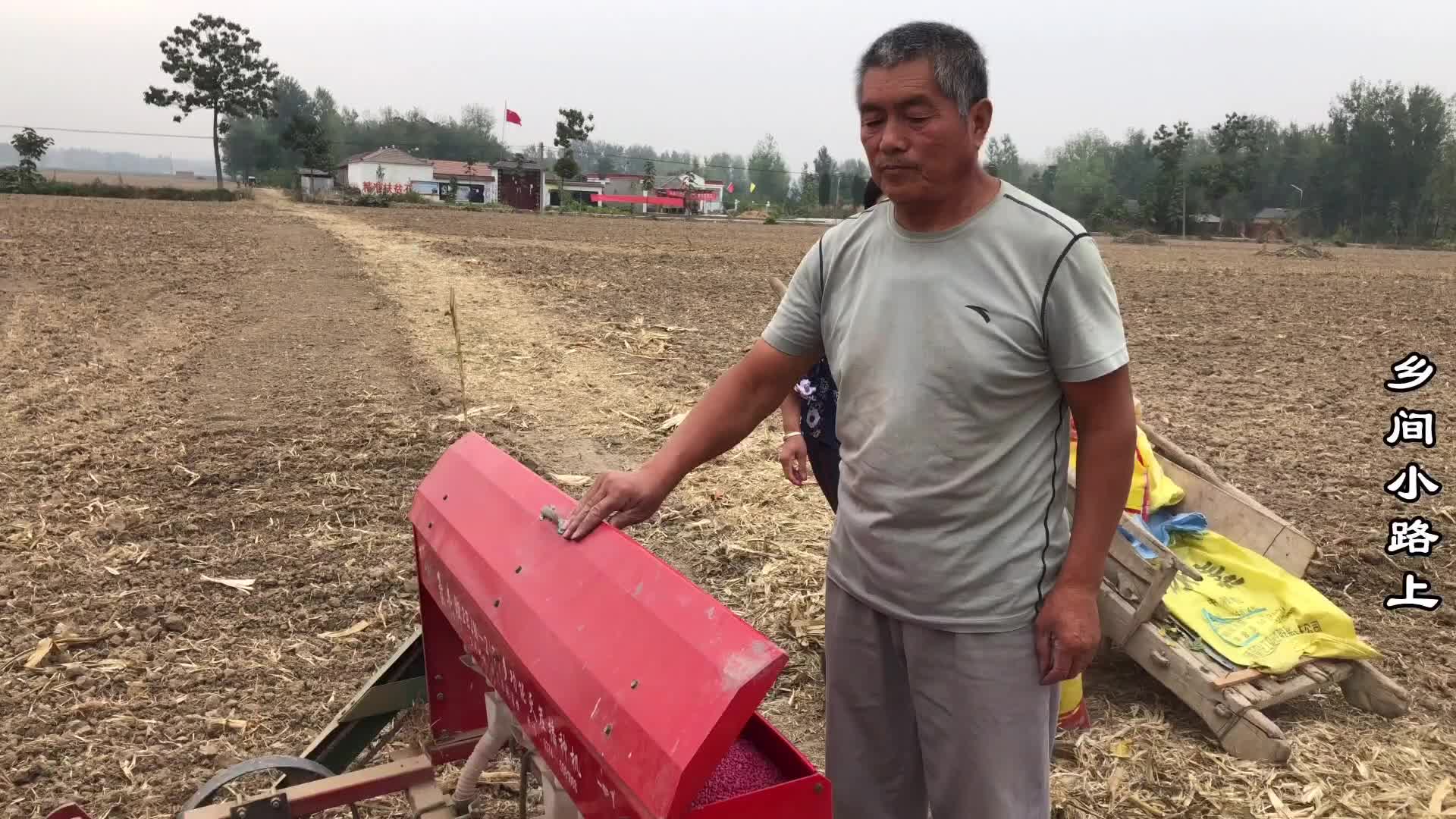 农村小伙四轮车高温，小伙稀里糊涂一拧，乖乖看谁跑的快，太吓人