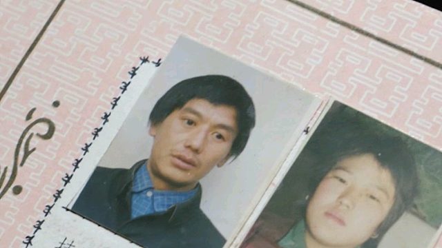 她患病在床，他毅然迎娶；七年后妻子离世他哭瞎了双眼，这样的爱情堪比梁祝，让人心酸更让人感动211