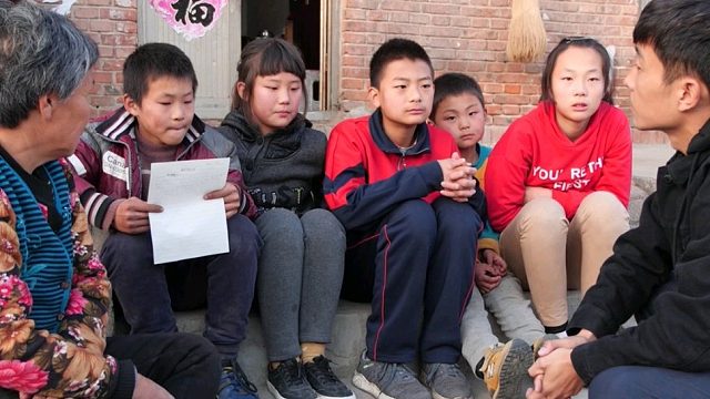 我教5个农村娃表达爱，结局吓到我了