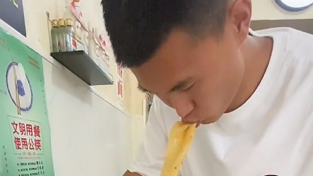 今天我挑战吃霸王餐。结果惨不忍睹！