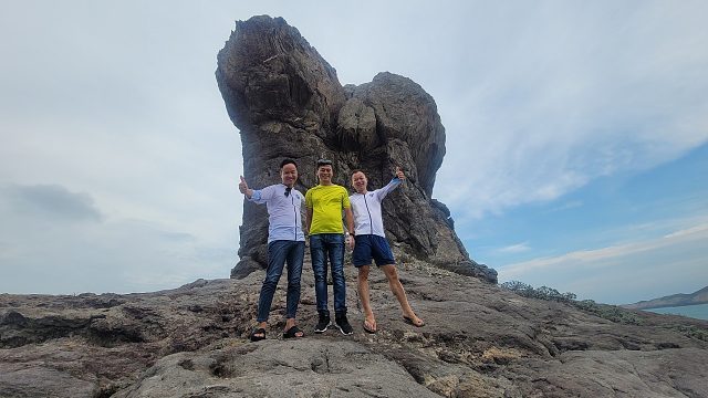 远离大陆的海岛，这里有着原生态自然景观，是很多人梦想的居住地