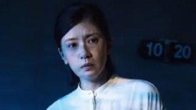 贾静雯演王净的妈！导演钟孟宏新片《瀑布》发布预告，这风格太诡异了！