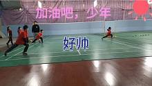 假期的孩子們也很拼啊，冬天很冷，但這里很熱