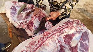 走进湖南农村杀猪现场，这大肥膘一看就是土猪肉，看着就想吃