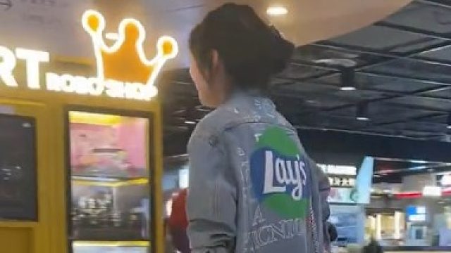 救命啊 为什么 出门老是遇见好看的美女