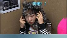 在電梯里遇到劫匪 看路人會(huì)有什么反應(yīng)