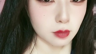 無聊啊自拍一個(gè)