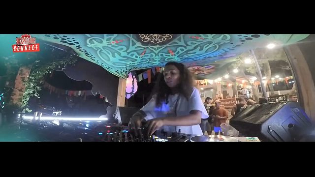 电音节(电子音乐)云蹦迪之 - Selena Faider