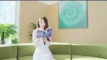 用生活所感去讀書，用讀書所得去生活。