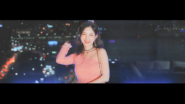 电音节(电子音乐)云蹦迪之 - DJ SURA