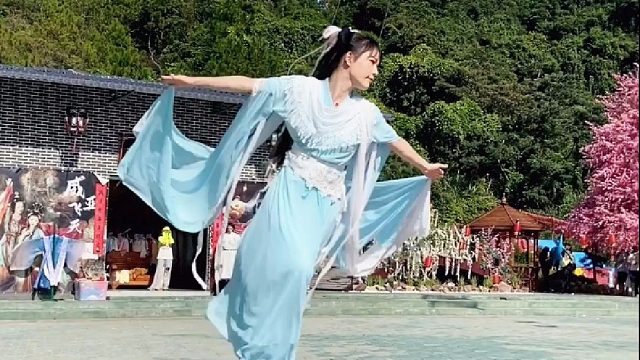 这一次，记得带上心爱的她，来观音山飞天，圆一个仙女梦