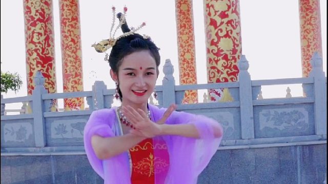 悠悠好时光，观音山偶遇汉服小仙女，怦然心动