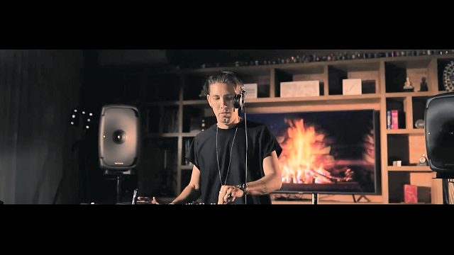 电音节(电子音乐)云蹦迪之 - Flug