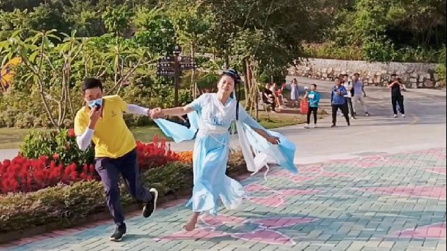 千年的等待，只为遇见你，手牵手实现你的仙女梦、飞天梦