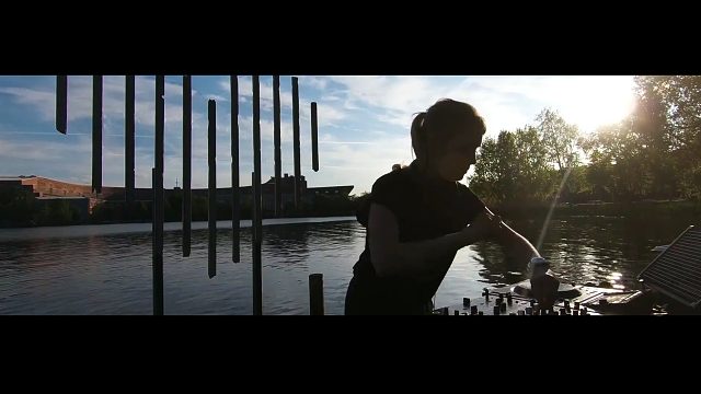 电音节(电子音乐)云蹦迪之 - Anna Reusch